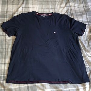 Men’s navy blue Tommy Hilfiger t shirt